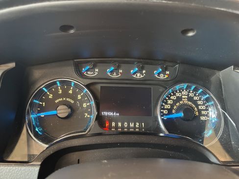 Used 2013 Ford F150 XLT w/ Luxury Equipment Group image 2