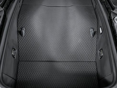 Used 2021 McLaren GT image 17