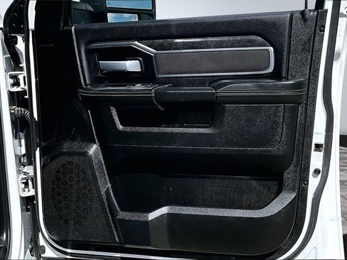 Certified 2024 RAM 2500 Big Horn w/ Sport Appearance Package image 15