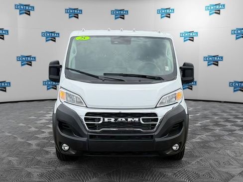 Used 2025 RAM ProMaster 2500 w/ U-Haul Equipment Group FWD image 8