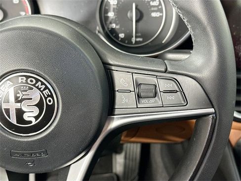 Used 2017 Alfa Romeo Giulia Ti image 24