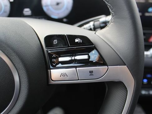 New 2026 Hyundai Elantra Limited FWD image 13