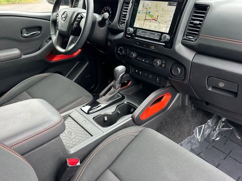 Used 2024 Nissan Frontier PRO-4X w/ Pro Convenience Package AWD/4WD image 15