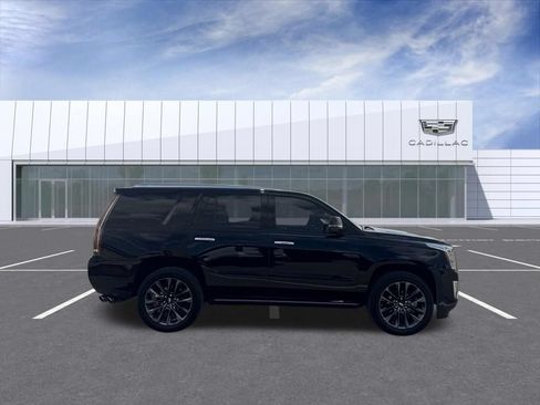 Used 2020 Cadillac Escalade Premium Luxury w/ Escalade Sport Edition AWD/4WD image 2