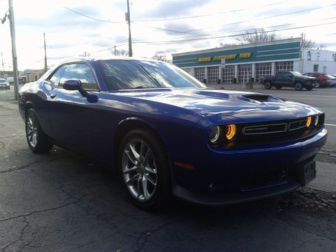 Used 2022 Dodge Challenger GT w/ Plus Package image 7