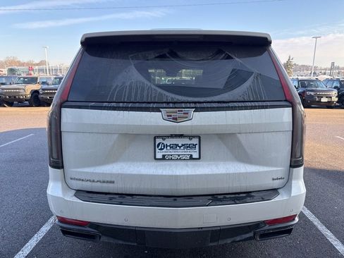 Used 2021 Cadillac Escalade Sport w/ Driver Assist Tech Package image 6