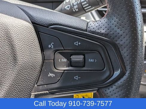 Used 2024 Chevrolet Trax RS FWD image 20