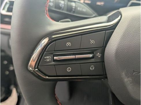 New 2026 Chevrolet Traverse RS w/ LPO, Floor Liner Package image 18