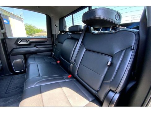 Used 2025 GMC Sierra 2500 Denali w/ Denali Reserve Package AWD/4WD image 28