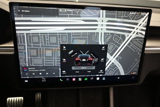 Used 2023 Tesla Model X Plaid AWD/4WD image 2