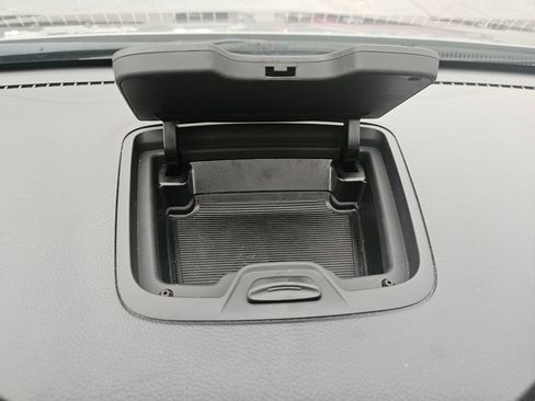 Used 2018 Hyundai Santa Fe Sport w/ 2.4L Value Package 02 AWD/4WD image 19