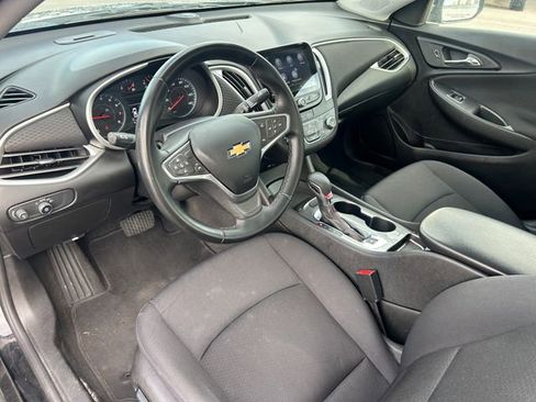 Used 2023 Chevrolet Malibu RS FWD image 25