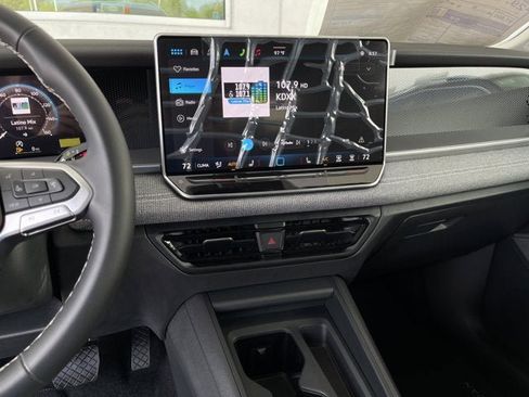 New 2025 Volkswagen Tiguan S image 16