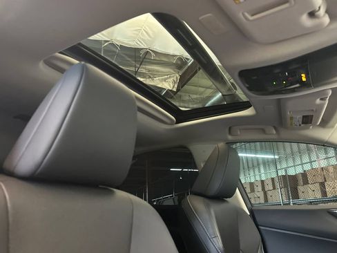 Certified 2025 Lexus NX 250 FWD w/ Accessory Package (A2) image 17