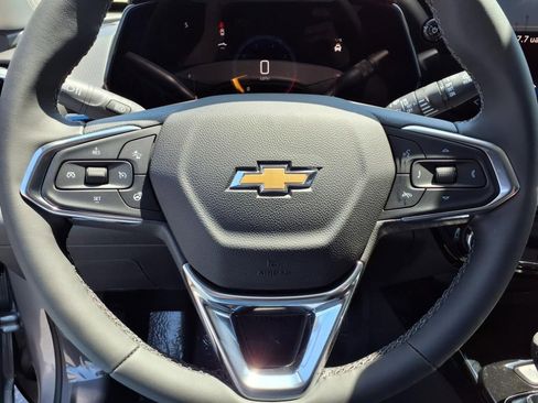 New 2025 Chevrolet Trax LT w/ Driver Confidence Package image 12