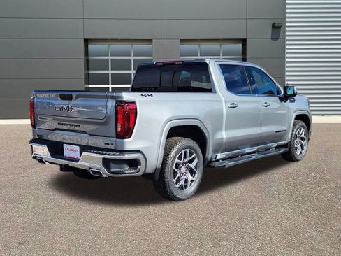 New 2026 GMC Sierra 1500 SLT w/ SLT Premium Plus Package AWD/4WD image 5