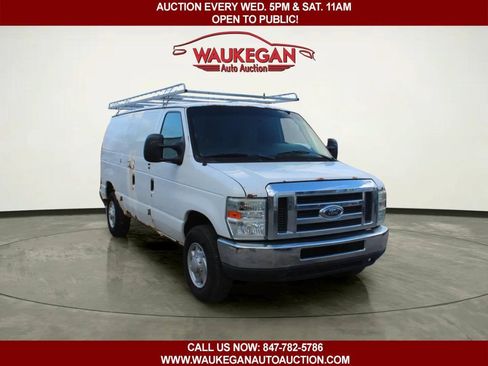 Used 2009 Ford E-250 and Econoline 250 RWD image 2