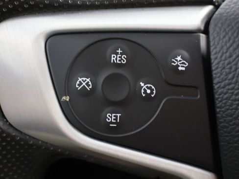 Used 2023 GMC Terrain SLE FWD image 11