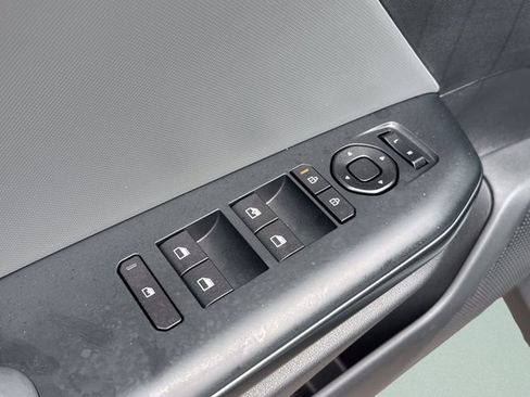 New 2026 Kia K4 FWD image 19