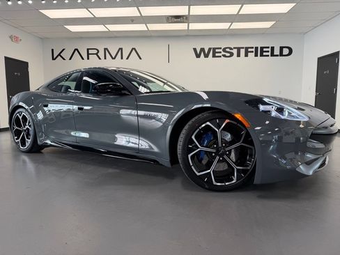 New 2025 Karma Revero Luxury RWD image 1
