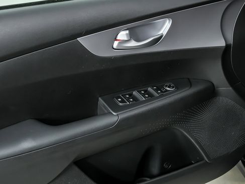 Used 2024 Kia Forte LXS image 18