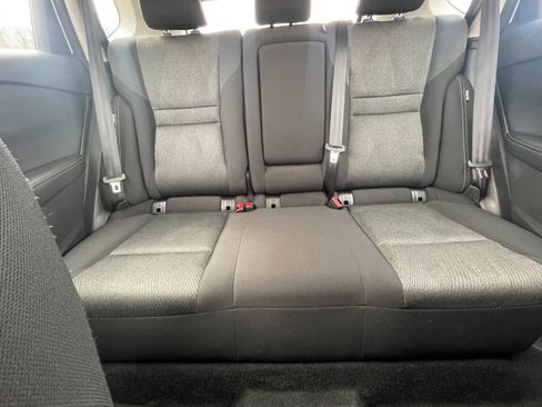 Used 2025 Nissan Rogue SV image 38