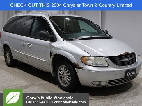 Used 2004 Chrysler Town & Country Limited image 1