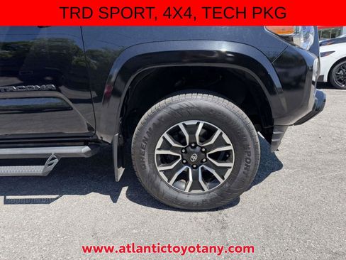 Used 2023 Toyota Tacoma TRD Sport w/ Advanced Technology Package AWD/4WD image 10