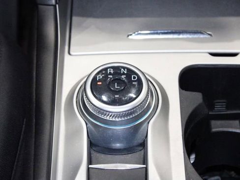 Used 2022 Ford Explorer XLT RWD image 36