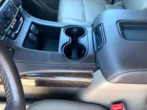 Used 2018 Chevrolet Tahoe LT RWD image 17