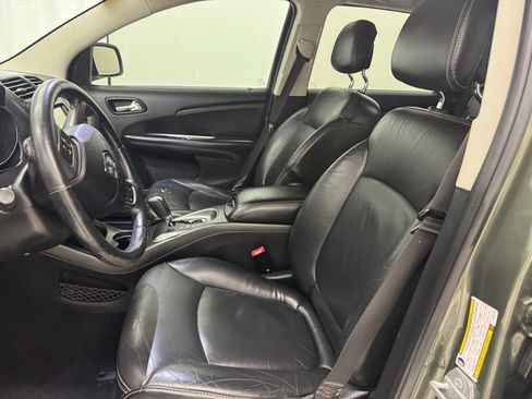 Used 2016 Dodge Journey Crossroad FWD image 25