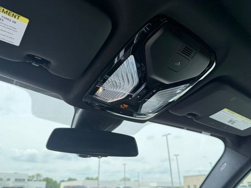 Used 2023 BMW X5 xDrive40i w/ Luxury Seating Package AWD/4WD image 22