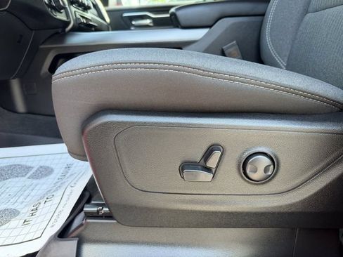 Used 2024 RAM 1500 Big Horn AWD/4WD image 12