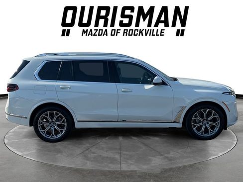 Used 2024 BMW X7 xDrive40i w/ Parking Assistance Package AWD/4WD image 7