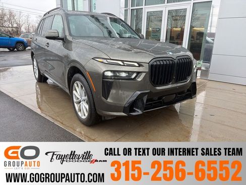 Used 2023 BMW X7 xDrive40i w/ M Sport Package image 1