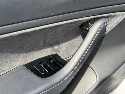 Used 2020 Tesla Model 3 Long Range image 31