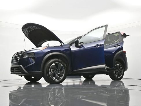Certified 2024 Nissan Rogue SV FWD image 48