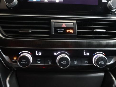 Used 2018 Honda Accord Sport image 26