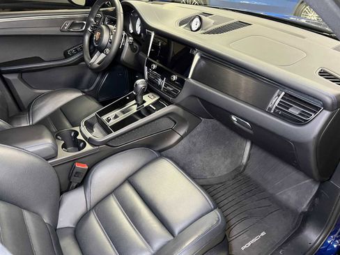 Used 2024 Porsche Macan GTS image 11