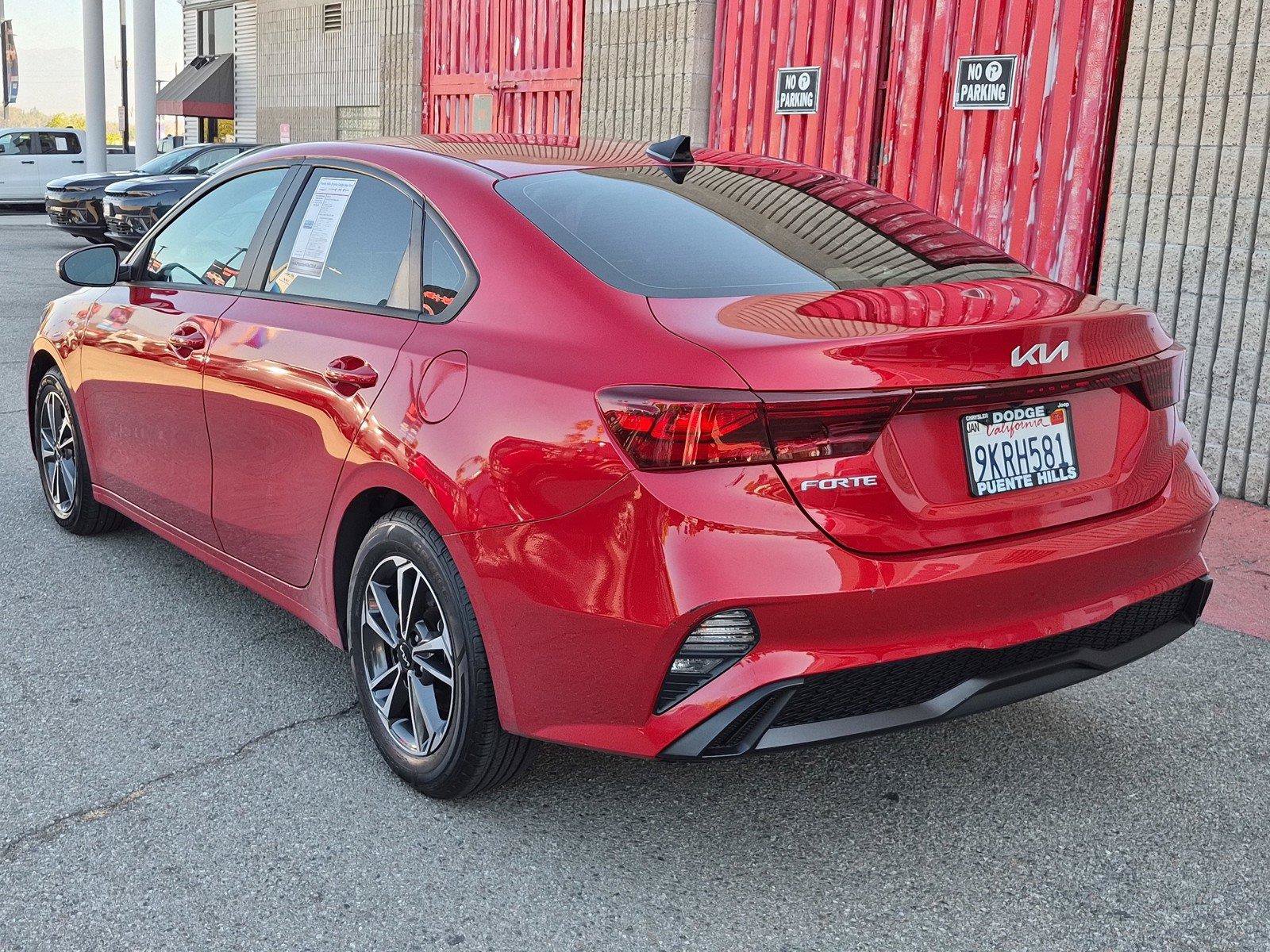 Used 2024 Kia Forte LXS w/ LXS Technology Package FWD image 4