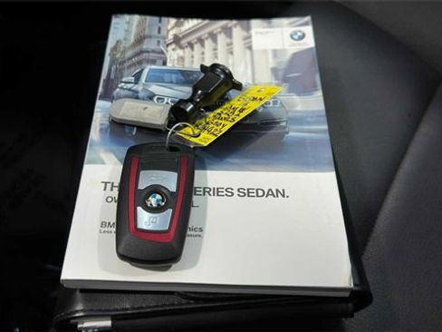 Used 2015 BMW 528i Sedan image 28