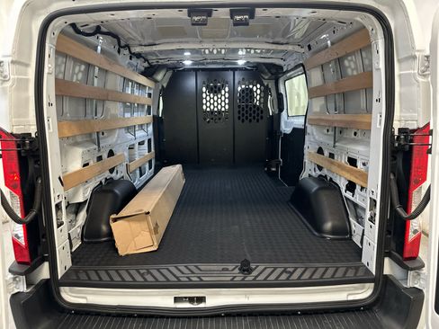 Used 2025 Ford Transit 250 Low Roof w/ Exterior Upgrade Package RWD image 9