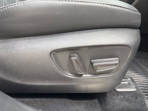 Used 2022 Toyota Highlander Platinum AWD/4WD image 36