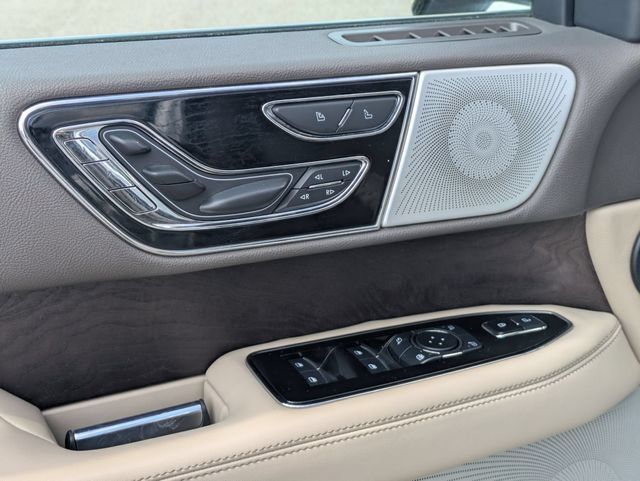 Certified 2023 Lincoln Navigator L Reserve AWD/4WD image 21