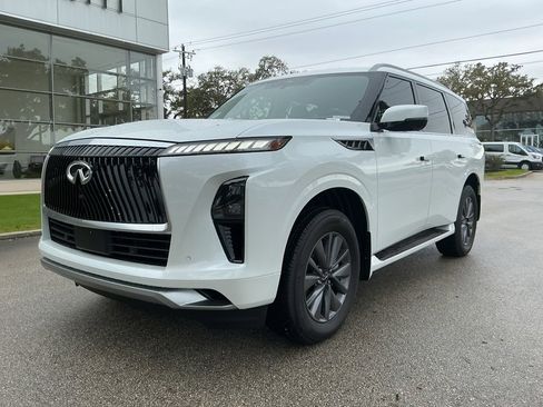 New 2026 INFINITI QX80 Pure image 2