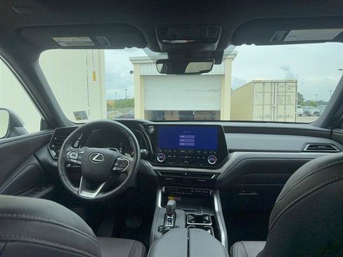 Certified 2025 Lexus TX 350 AWD w/ Technology Package image 4