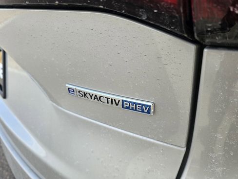 New 2026 MAZDA CX-90 Plug-In Hybrid w/ Preferred image 9