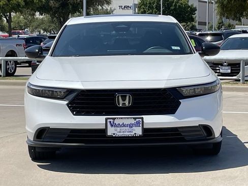 Used 2025 Honda Accord Sport image 7