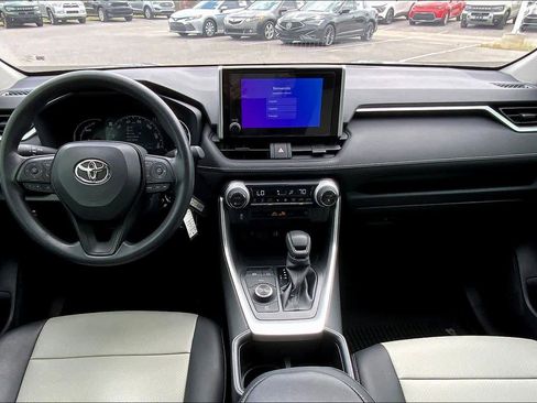 Used 2025 Toyota RAV4 LE image 15