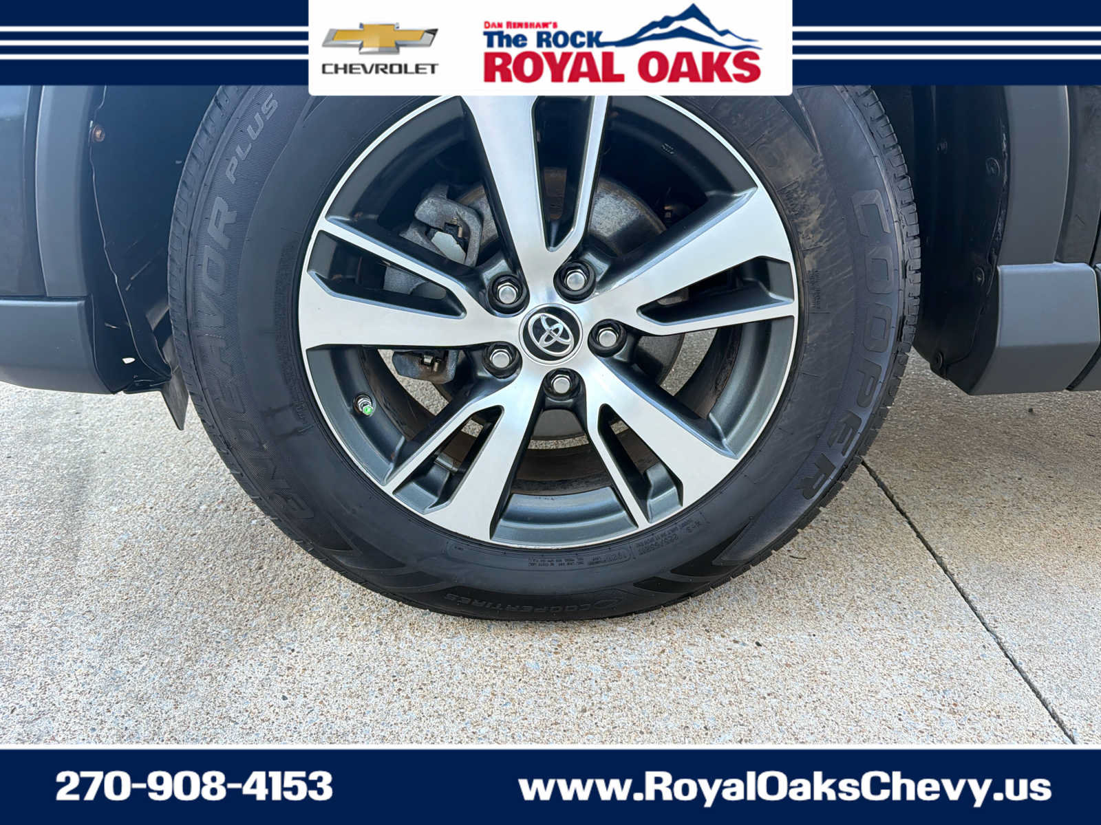 Used 2018 Toyota RAV4 XLE AWD/4WD image 10